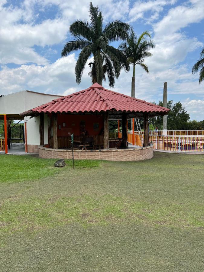 Alojamiento Campestre Hawaii Montenegro Dış mekan fotoğraf